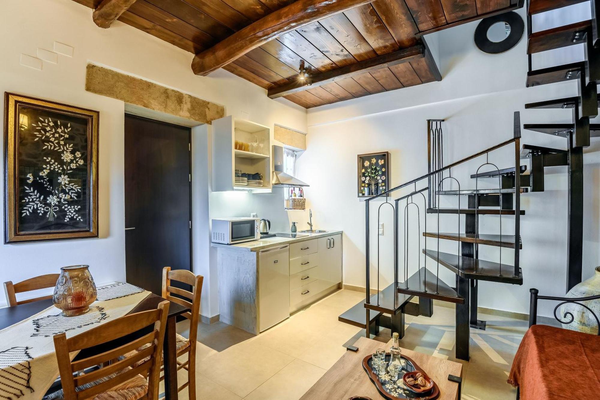 Minos Country Living Apartment *
