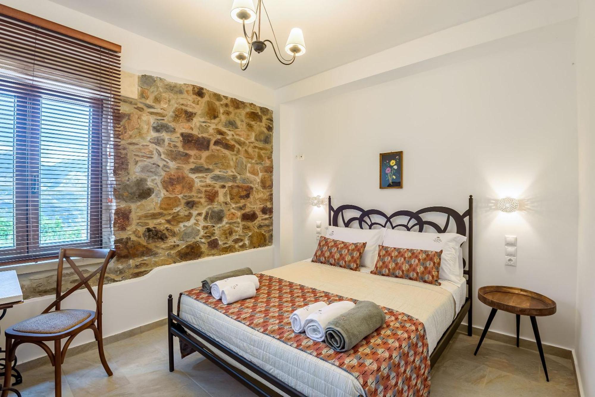 Minos Country Living Agriles