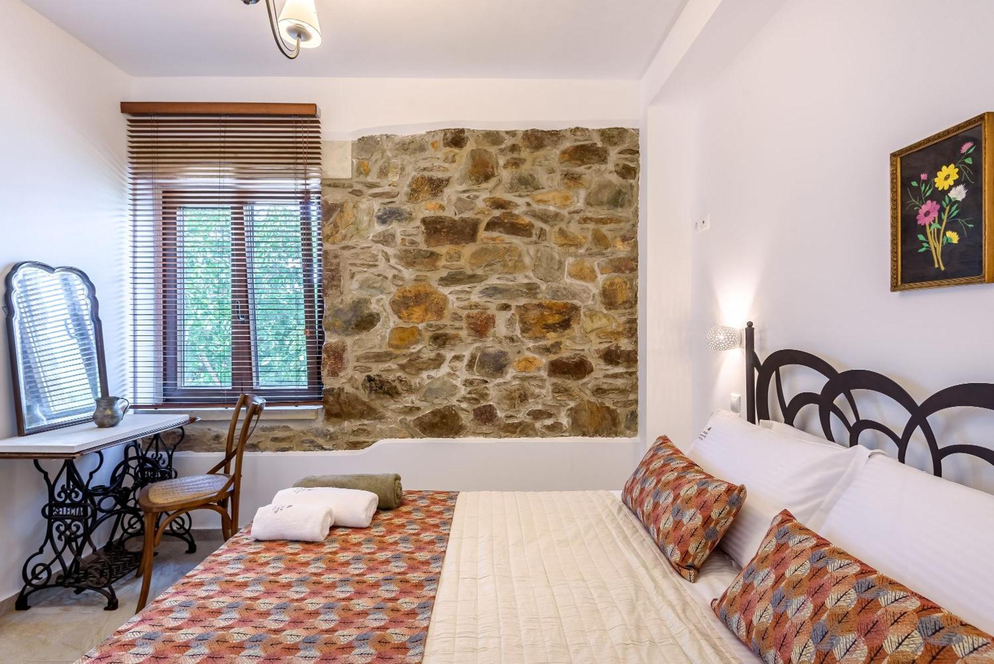 Minos Country Living Apartment